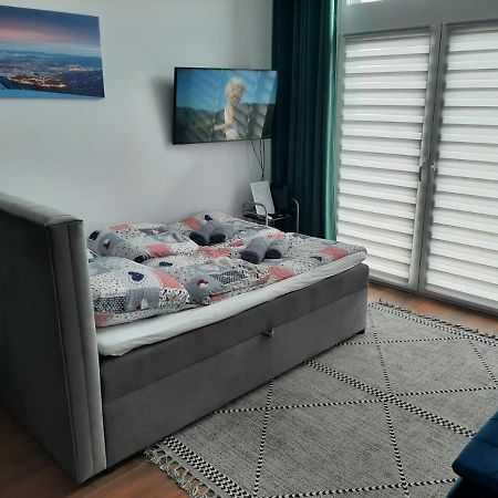 Aparta Lotnisko Wroclaw Dış mekan fotoğraf